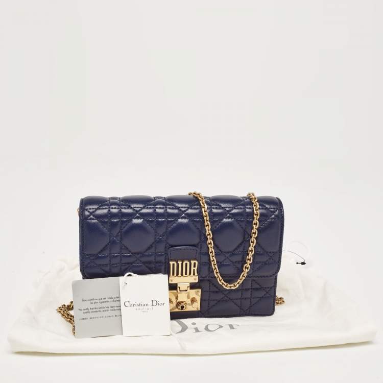 مملوكة مسبقًا Dior Indigo Blue Cannage Leather Daddi Chain Pouch