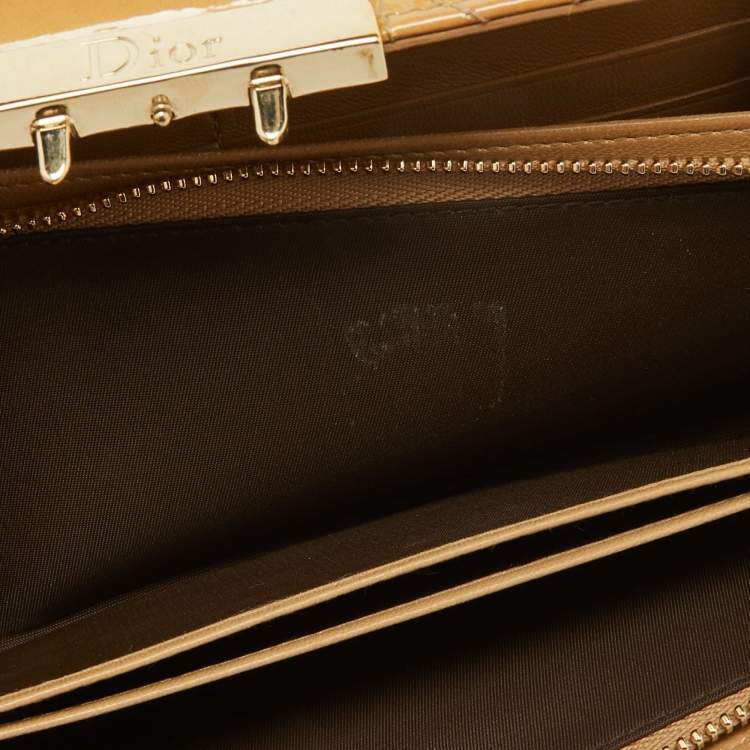 Pre Owned Dior Beige Cannage Patent Leather New Lock Wallet on Chain