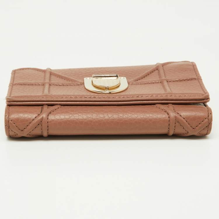 Pre Owned Dior Old Rose Leather Diorama Trifold Wallet