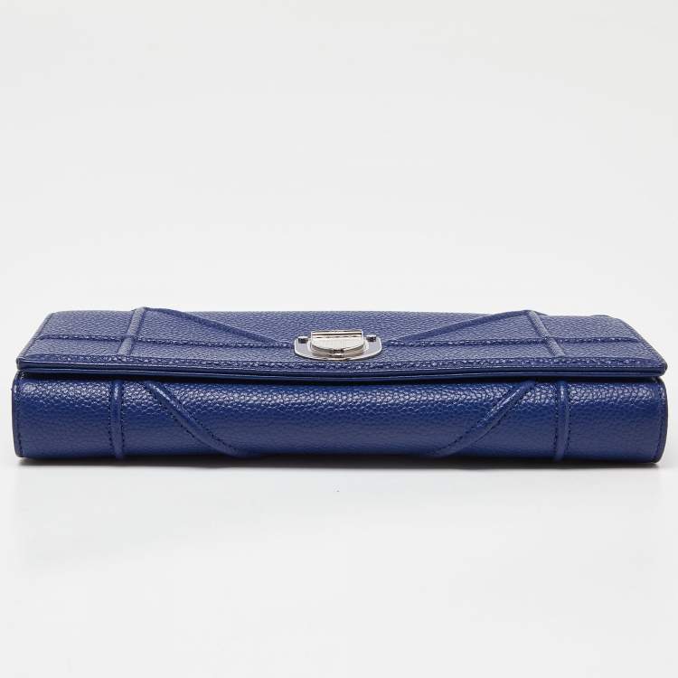 Pre Owned Dior Navy Blue Leather Diorama Wallet On Chain