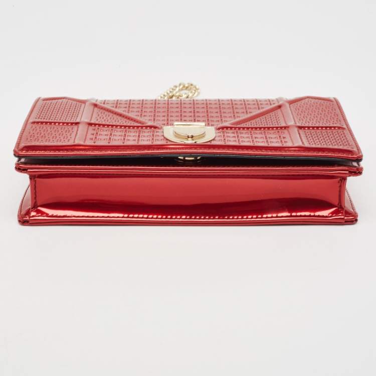 Pre Owned Dior Red Micro Cannage Patent Leather Diorama Wallet On Chain