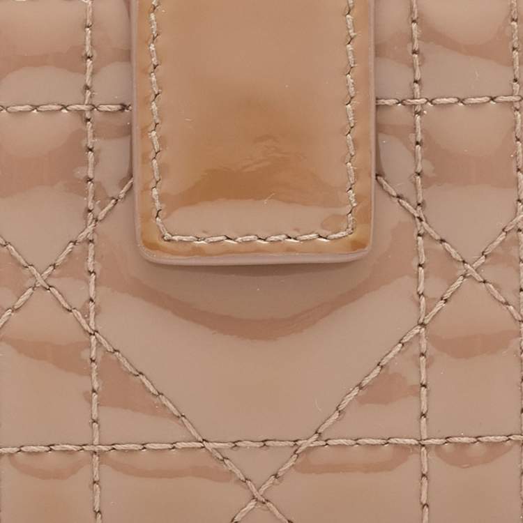 Pre Owned Dior Beige Cannage Patent Leather Lady Dior 5 Gusset Card Holder