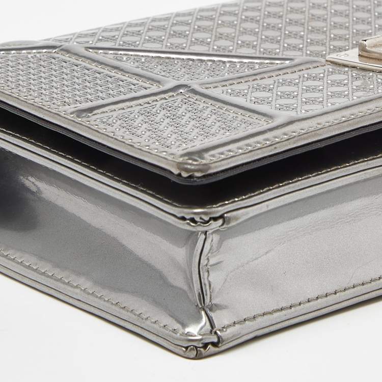 Pre Owned Dior SIlver Micro Cannage Patent Leather Diorama Wallet On Chain