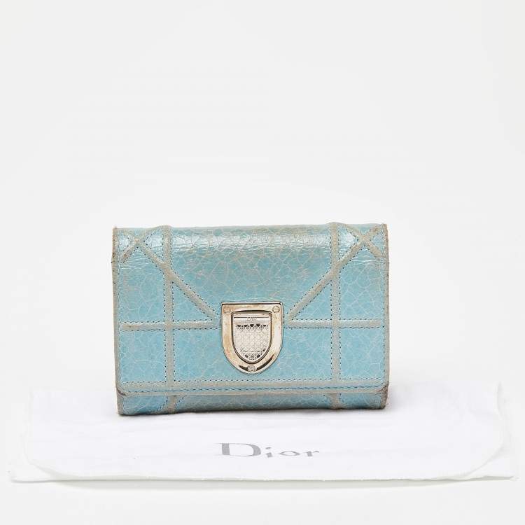 Pre Owned Dior Blue Crinkled Leather Diorama Trifold Wallet