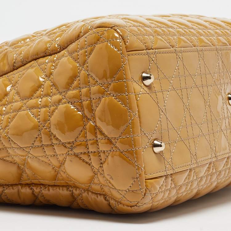 مملوكة مسبقًا Dior Yellow Cannage Patent Leather Large Soft Lady Dior Shopper Tote