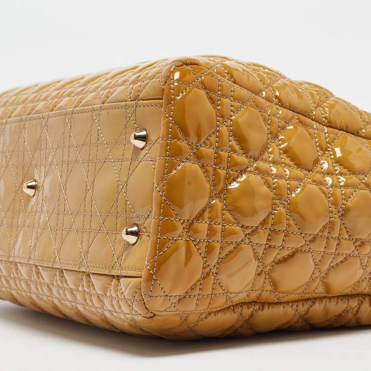 مملوكة مسبقًا Dior Yellow Cannage Patent Leather Large Soft Lady Dior Shopper Tote