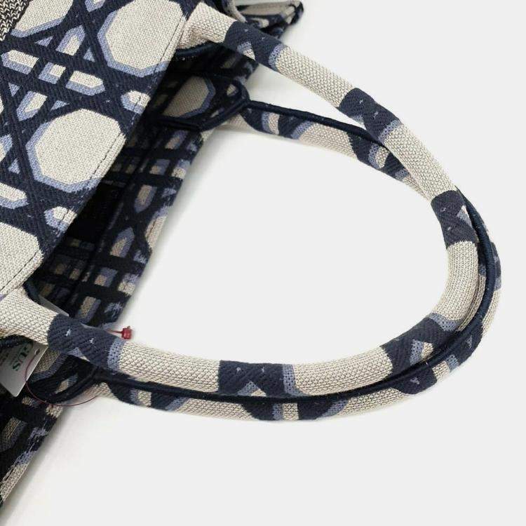 مملوكة مسبقًا Christian Dior Book Tote Handbag 36 M1296