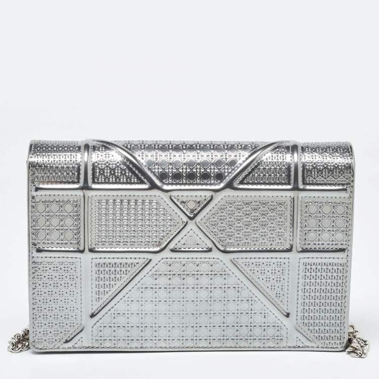 Pre Owned Dior SIlver Micro Cannage Patent Leather Diorama Wallet On Chain