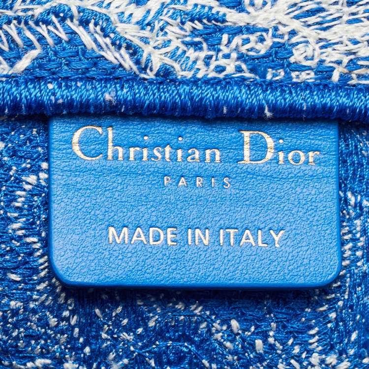 Pre Owned Dior Blue/White Embroidered Canvas Medium Toile de Jouy Book Tote 