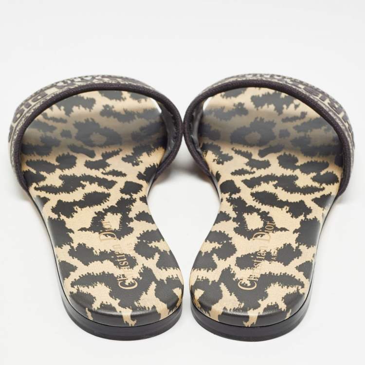 Pre Owned Dior Black/Beige Logo Embroidered Canvas Dway Flat Slides Size 37.5