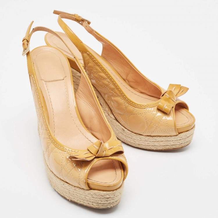 Pre Owned Dior Brown Patent Bow Accents Espadrilles Size 40.5