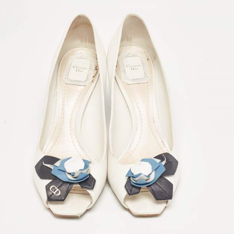 Pre Owned Dior White Leather Flower Applique Peep Toe Pumps Size 37.5
