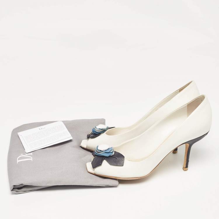 Pre Owned Dior White Leather Flower Applique Peep Toe Pumps Size 37.5