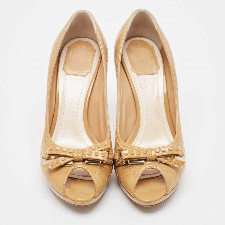 Pre Owned Dior Beige Cannage Patent Bow Peep Toe Pumps Size 38.5