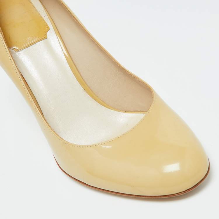Pre Owned Dior Beige Patent Leather Round Toe Pumps Size 38