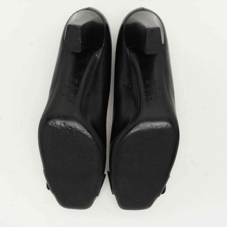 Pre Owned Dior Black Leather Buckle Embellished Pumps Size 37.5