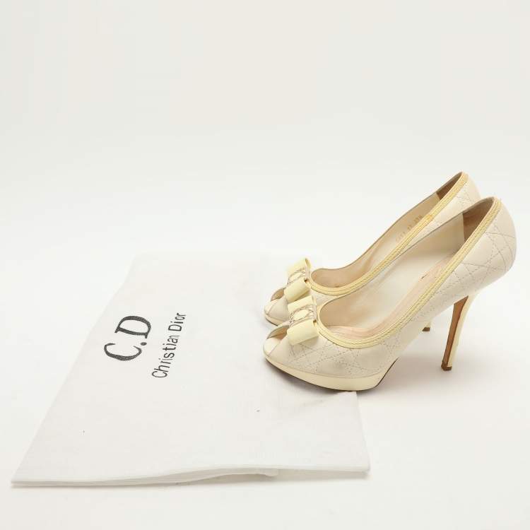 Pre Owned Dior Cream Cannage Patent and Leather Bow Peep Toe Pumps Size 39.5