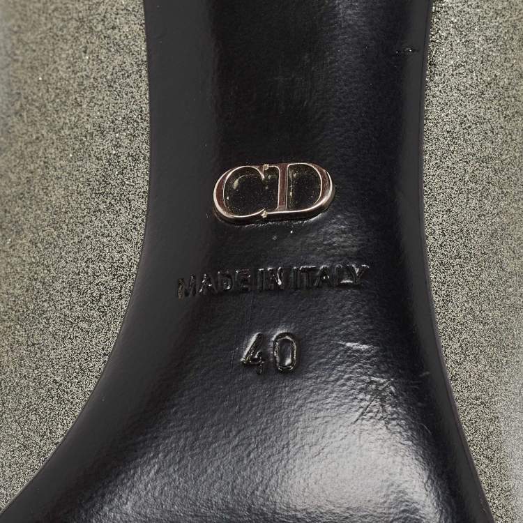Pre Owned Dior Silver Patent Leather Pointed Toe Pumps Size 40