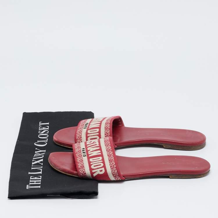 Pre Owned Dior Red Embroidered Logo Canvas Dway Flat Sandals Size 39.5