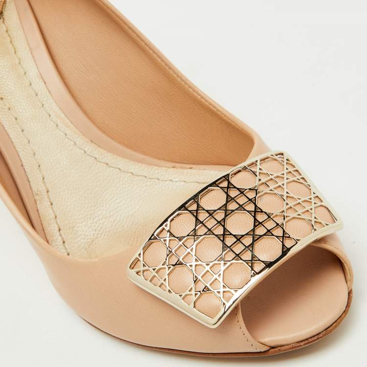 Pre Owned Dior Beige Leather Metal Cannage Plaque Detail Peep Toe Pumps Size 39.5