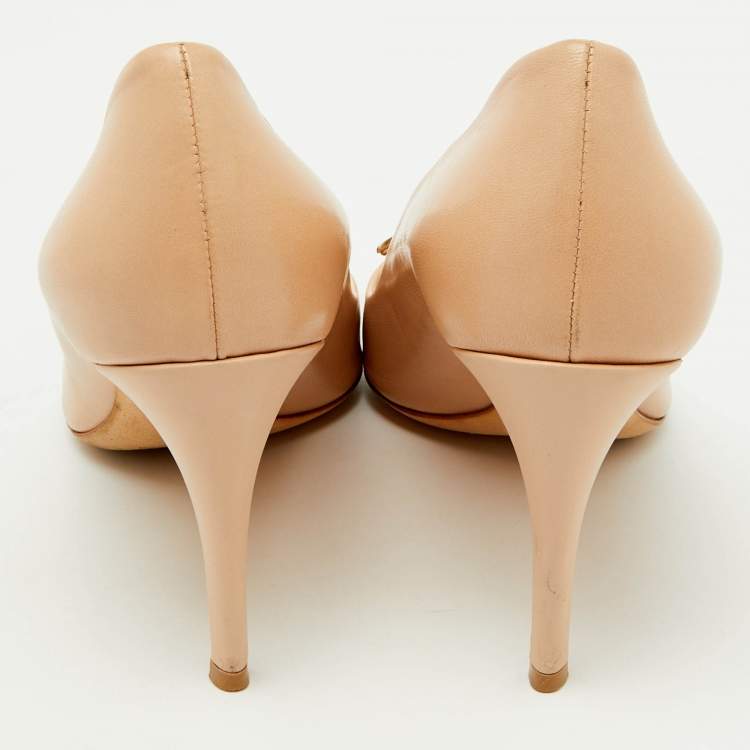 Pre Owned Dior Beige Leather Metal Cannage Plaque Detail Peep Toe Pumps Size 39.5