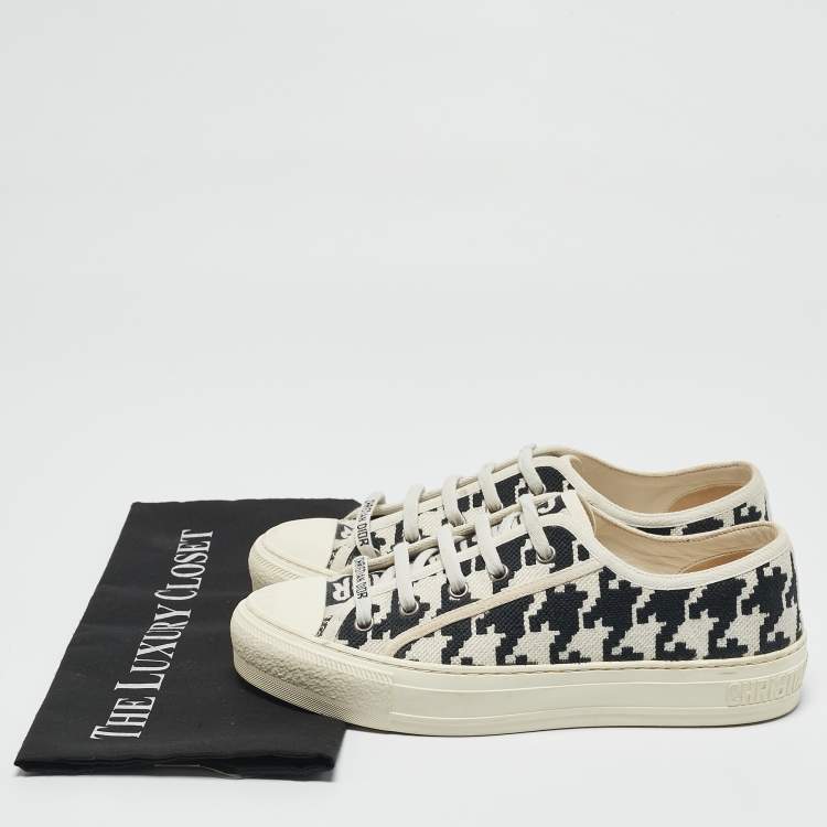 Pre Owned Dior Black/White Canvas Walk'n'Dior Low Top Sneakers Size 38.5