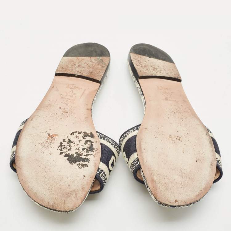 Pre Owned Dior Navy Blue Embroidered Canvas Dway Flat Slides Size 39