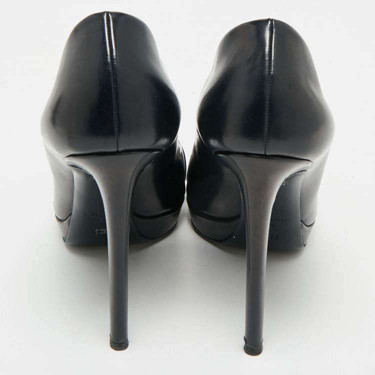 Pre Owned Dior Navy Blue Leather Logo Plaque Peep Toe Pumps Size 38