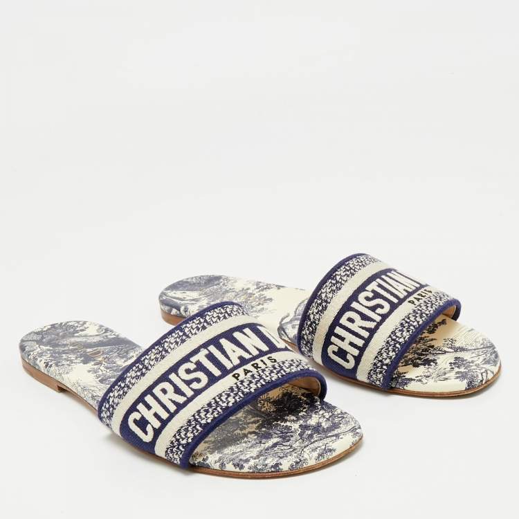 Pre Owned Dior Navy Blue/White Embroidered Canvas Dway Flat Slides Size 39