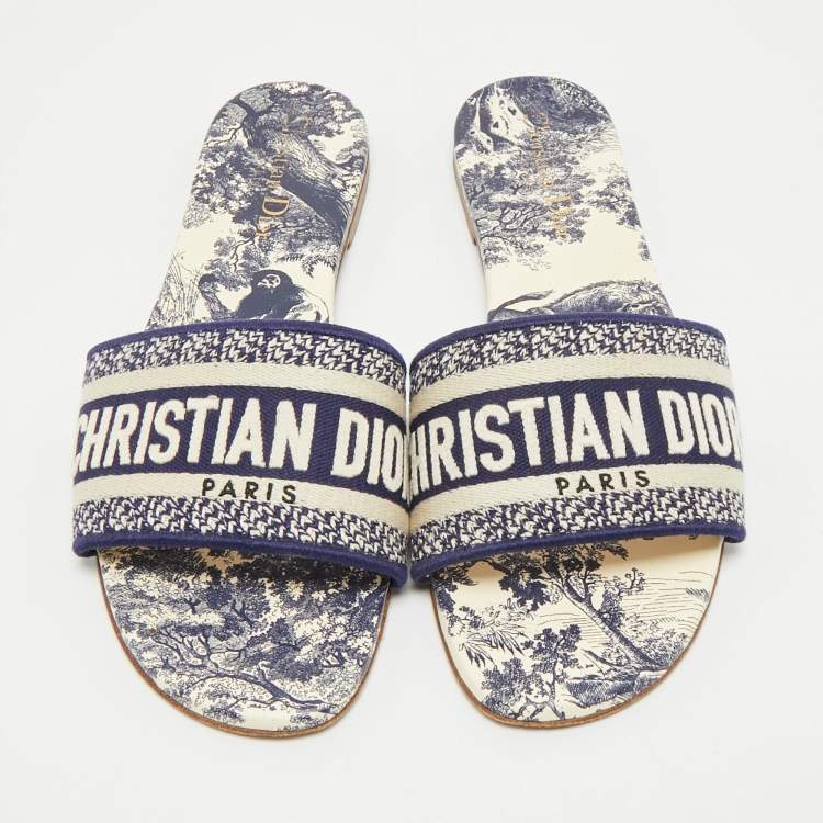 Pre Owned Dior Navy Blue/White Embroidered Canvas Dway Flat Slides Size 39