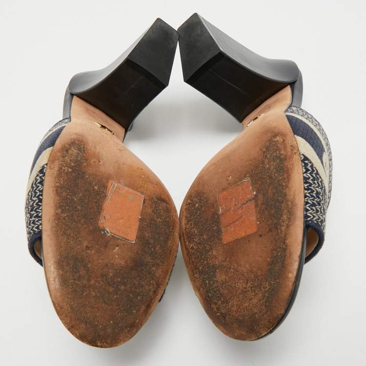 Pre Owned Dior Navy Blue Embroidered Canvas Dway Slide Sandals Size 38.5