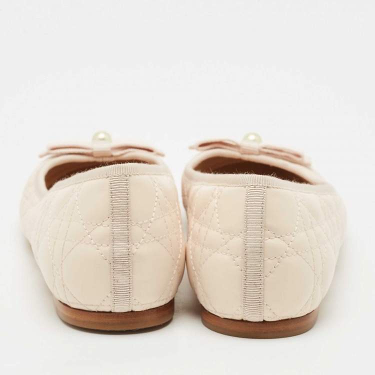 Pre Owned Dior Light Peach Cannage Leather Pearl Bow Ballet Flats Size 40