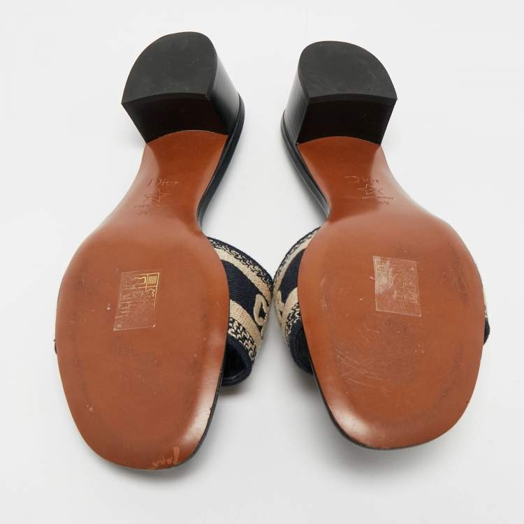 Pre Owned Dior Navy Blue/Black Embroidered Canvas Dway Slide Sandals Size 39
