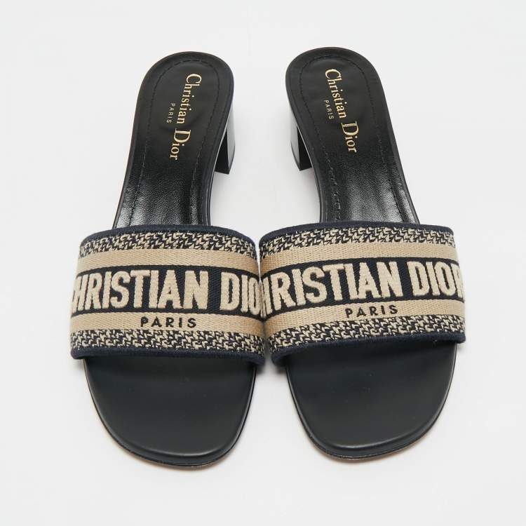 Pre Owned Dior Navy Blue/Black Embroidered Canvas Dway Slide Sandals Size 39