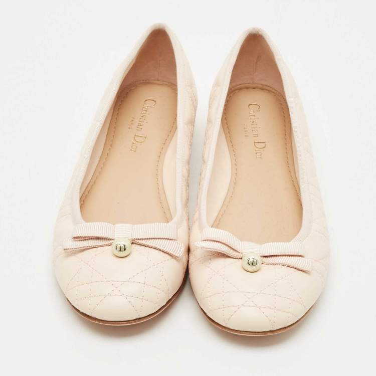 Pre Owned Dior Light Peach Cannage Leather Pearl Bow Ballet Flats Size 39.5