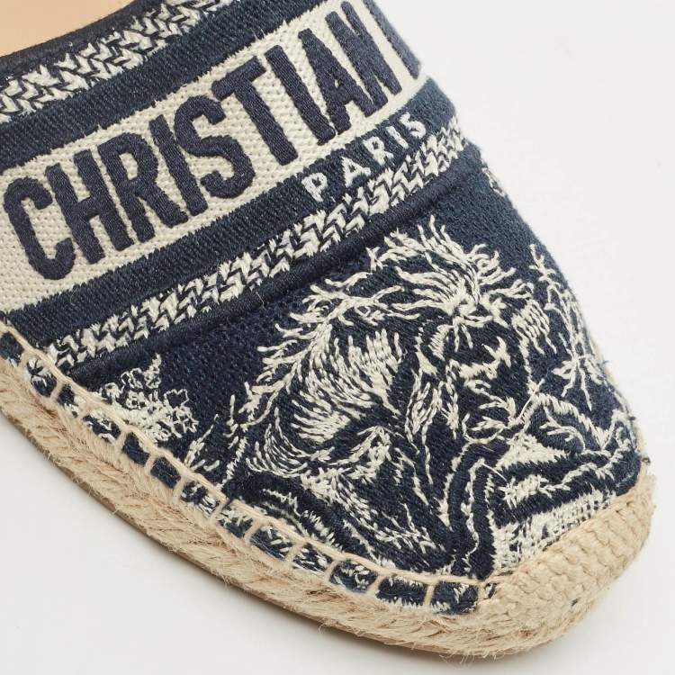 Pre Owned Dior Dark Blue/Beige Oblique Embroidered Canvas Granville Espadrille Flats Size 38