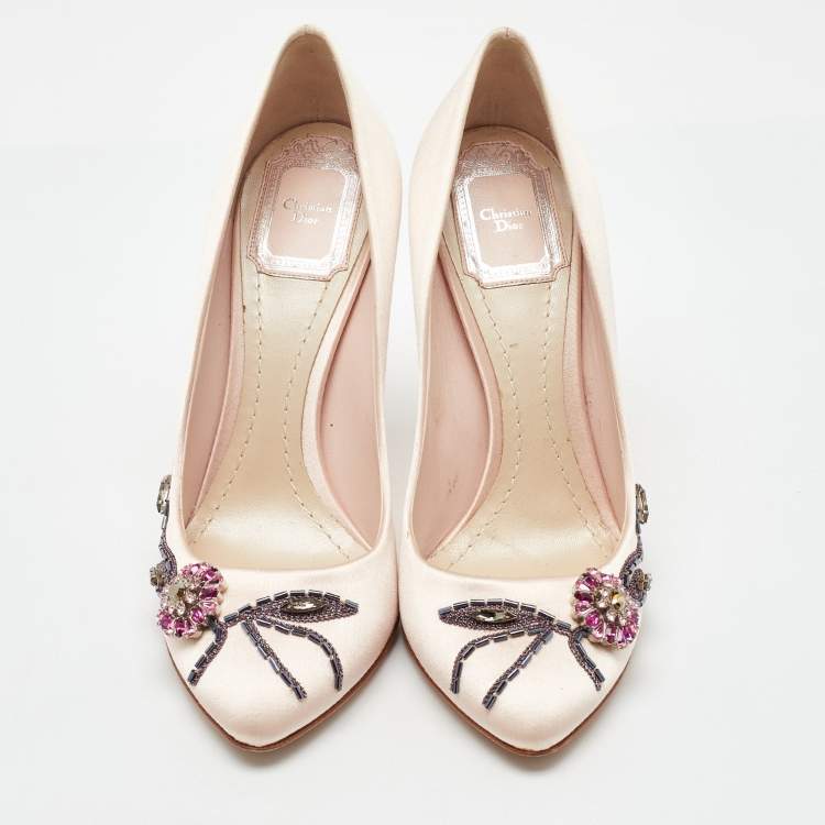 Pre Owned Dior Light Pink Satin Crystal Embellished Flower Pumps Size 38
