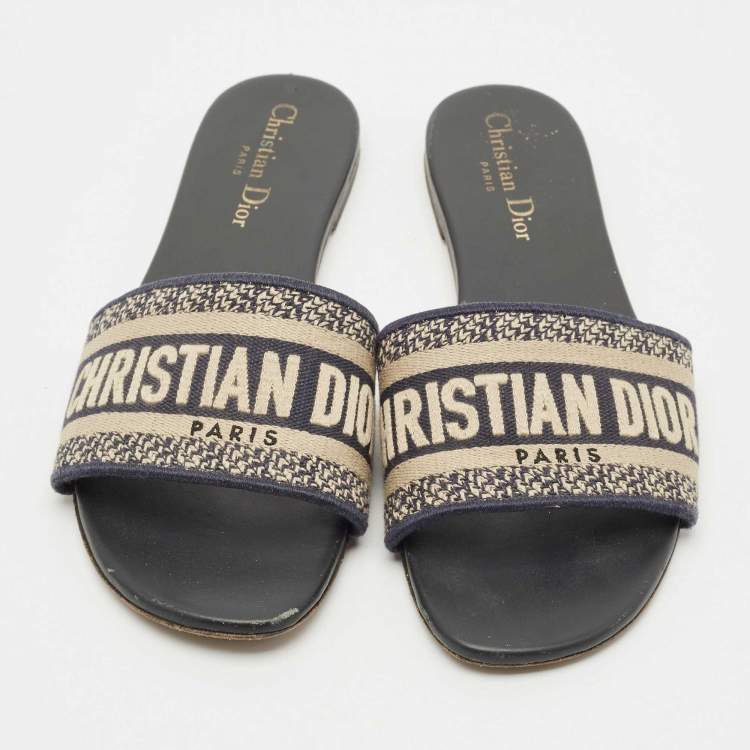 Pre Owned Dior White/Navy Blue Canvas Dway Flat Sandals Size 38.5