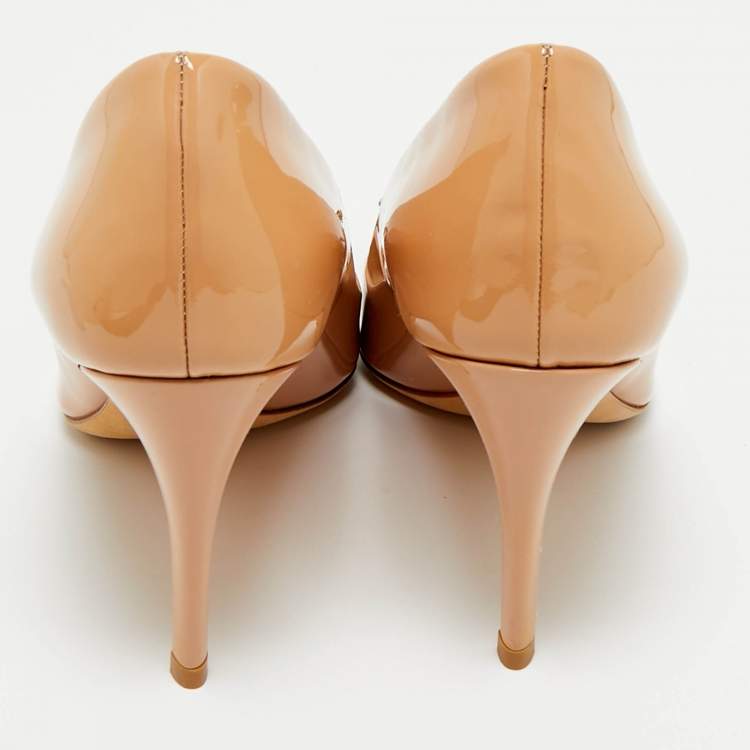 Pre Owned Dior Beige Cannage Patent Leather Buckle Embellished Pointed Toe Pumps Size 38.5
