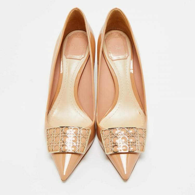 Pre Owned Dior Beige Cannage Patent Leather Buckle Embellished Pointed Toe Pumps Size 38.5