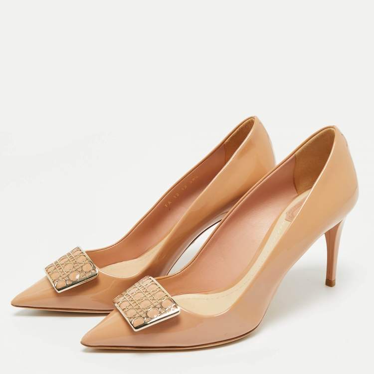 Pre Owned Dior Beige Cannage Patent Leather Buckle Embellished Pointed Toe Pumps Size 38.5