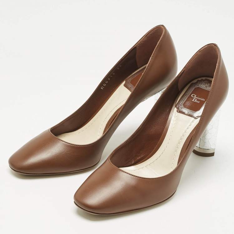Pre Owned Dior Brown Leather Round Toe Pumps Size 35