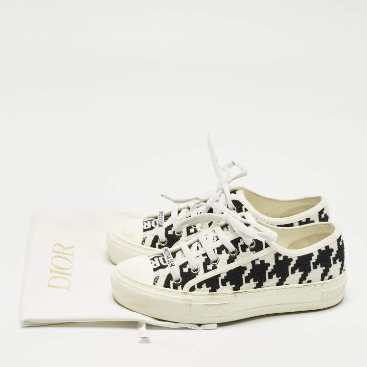 Pre Owned Dior Cream/Back Canvas Walk'n'Dior Lace Up Sneakers Size 35