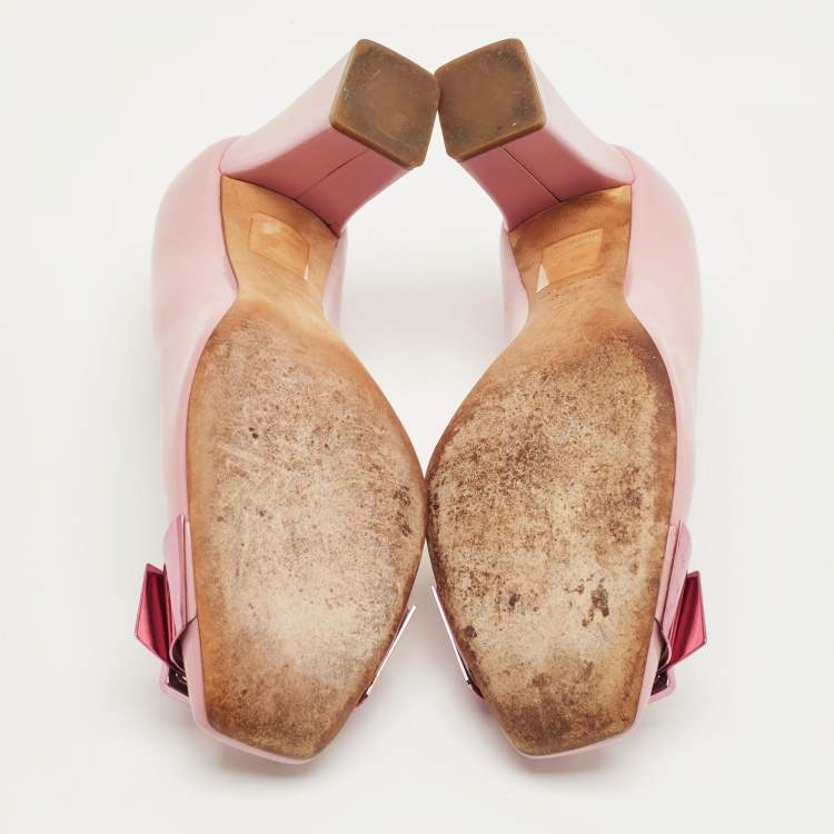 Pre Owned Dior Pale Pink Leather Buckle Detail Pumps Size 37.5