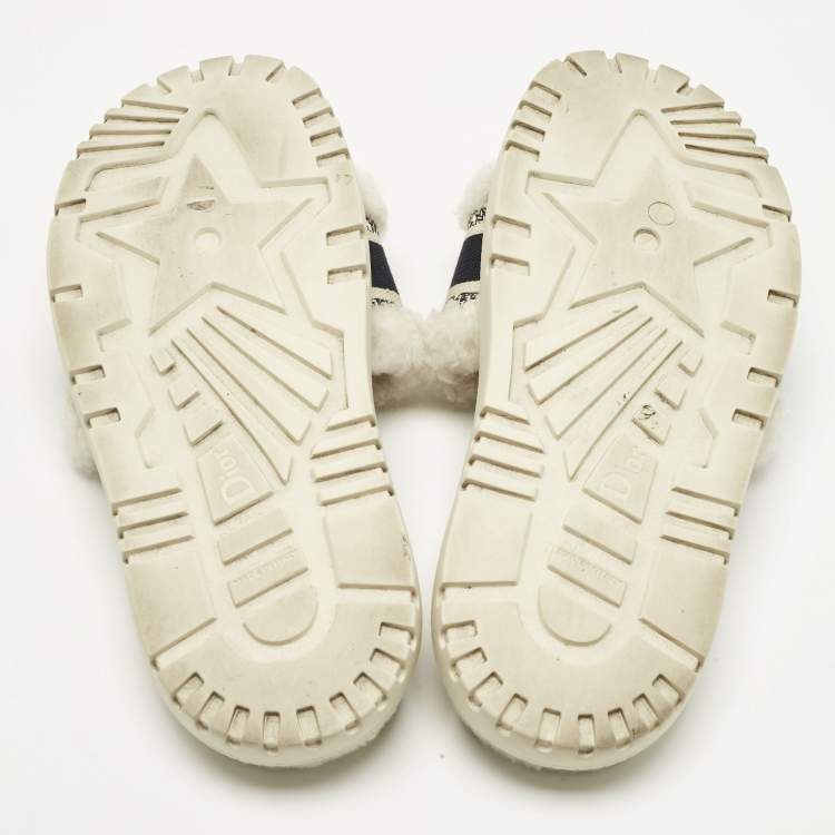 Pre Owned Dior White/Navy Blue Shearling Fur and Logo Canvas Dway Flat Slides Size 38
