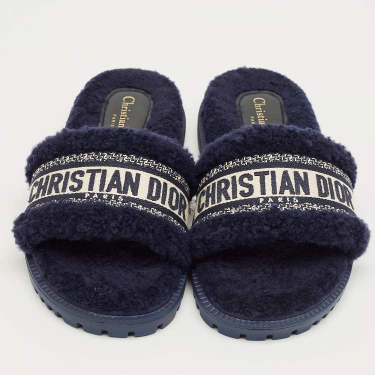 مملوكة مسبقًا Dior Navy Blue Shearling Dway Flat Slides Size 36