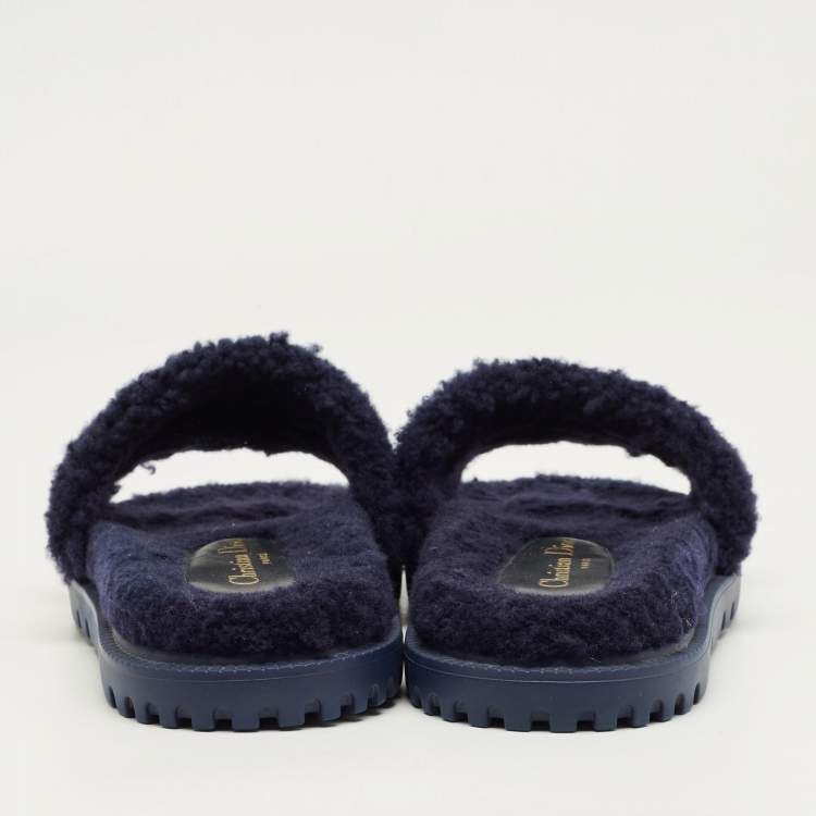مملوكة مسبقًا Dior Navy Blue Shearling Dway Flat Slides Size 36