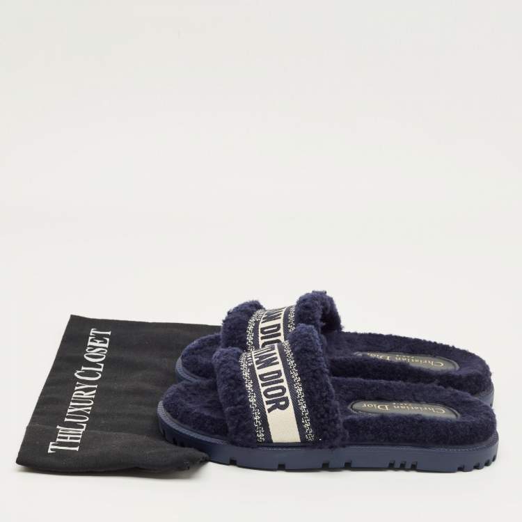 مملوكة مسبقًا Dior Navy Blue Shearling Dway Flat Slides Size 36
