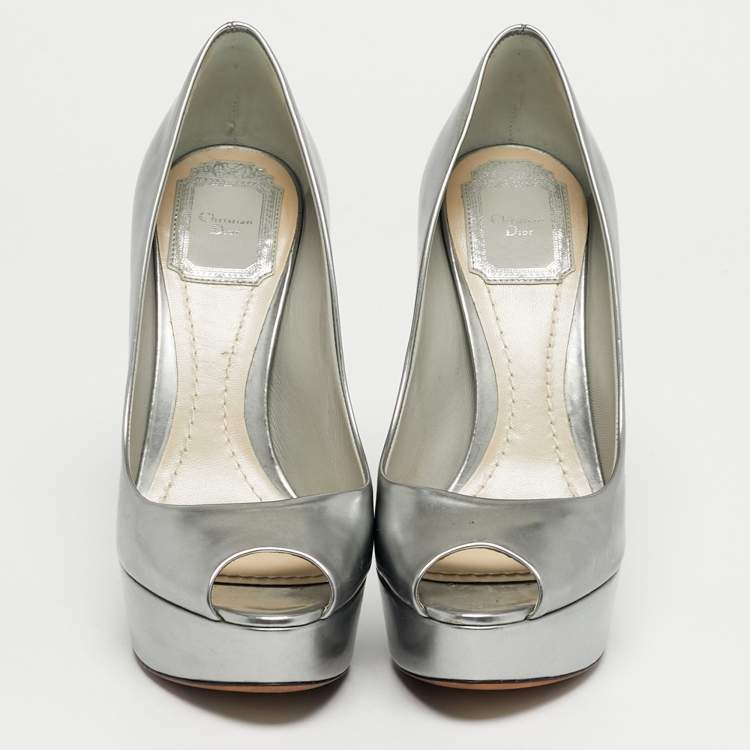 Pre Owned Dior Silver Patent Leather Miss Dior Peep Toe Pumps Size 35