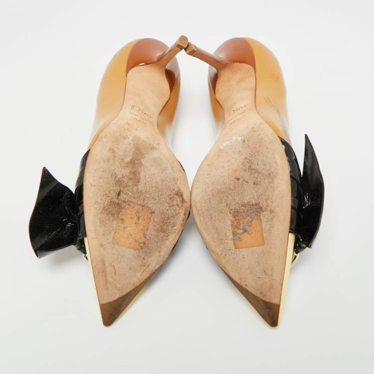 Pre Owned Dior Size 36.5 Beige/Black Patent Leather Pointed Toe Pumps